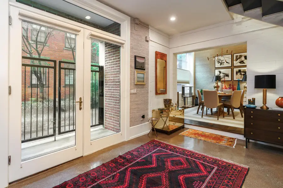 632 Jaeger Street, Columbus, OH 43206 - #3