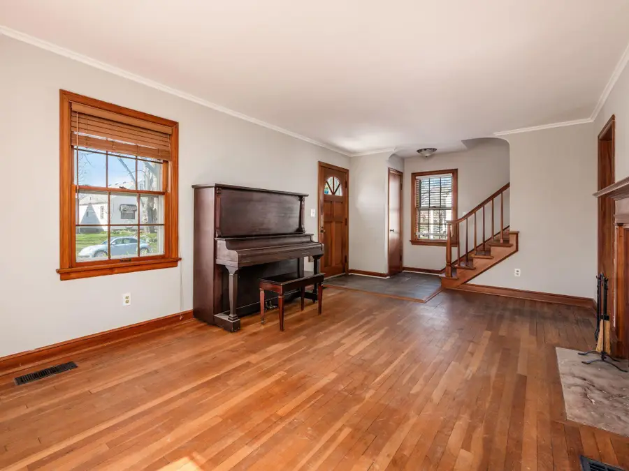 188 S Southampton Avenue, Columbus, OH 43204 - #2