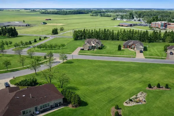 104 Waterford Drive, Bucyrus, OH 44820