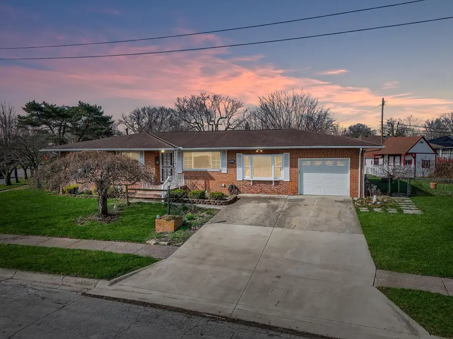 1253 Dutton Place, Columbus, OH 43227 - #2