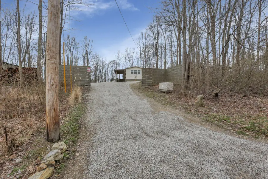 5755 Township Road 162 Ne, New Lexington, OH 43764 - #2