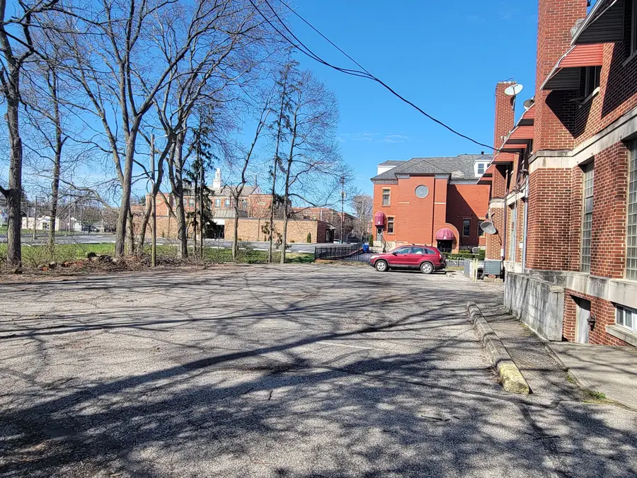 28 S Franklin Street, Delaware, OH 43015 - #3