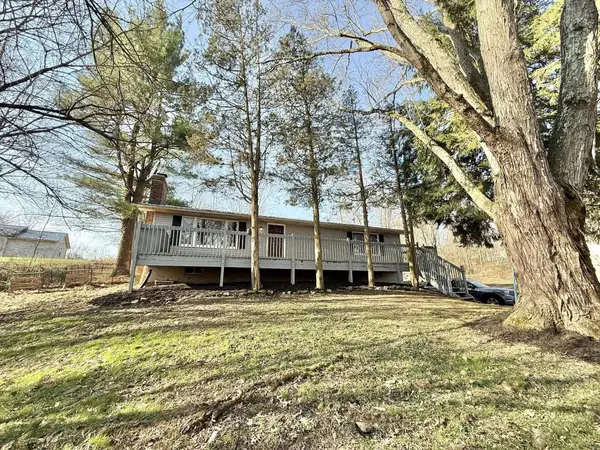 675 Berry Road, Howard, OH 43028