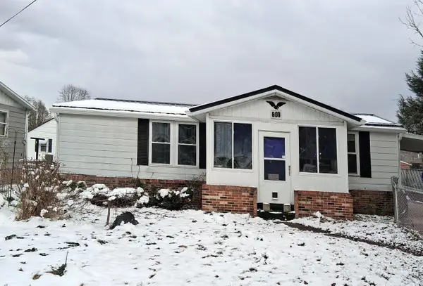 900 Broadway Street, Middleport, OH 45760