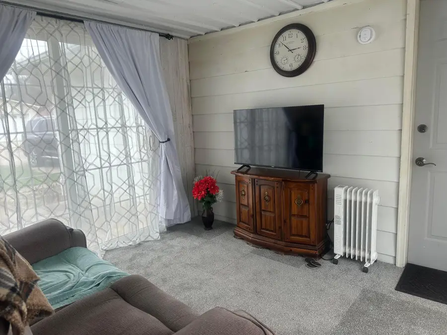 996 3rd Street, Logan, OH 43138 - #3