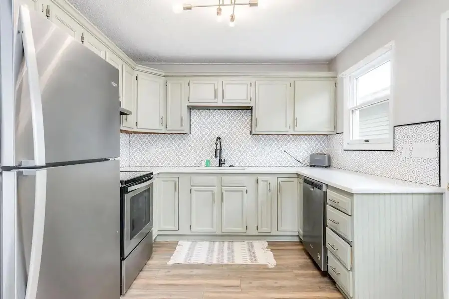 606 Reynolds Avenue, Columbus, OH 43201 - #3