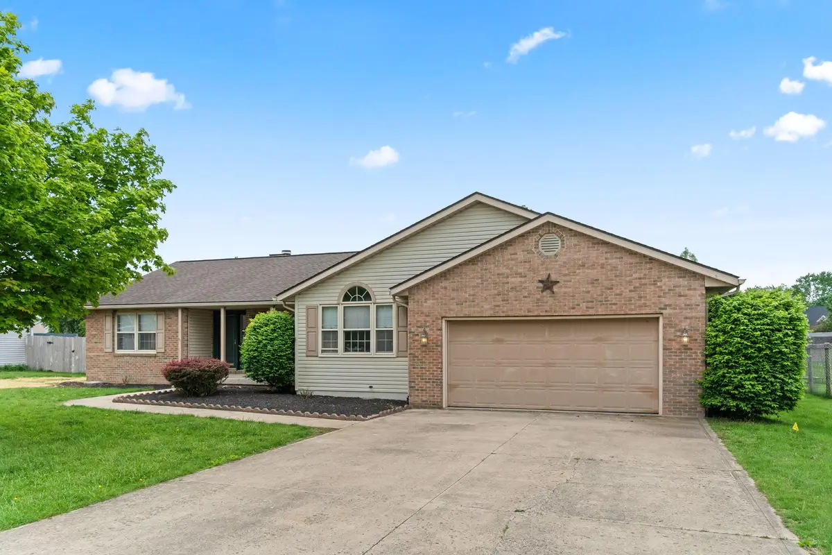 298 Kensington Court, London, OH 43140 - #1