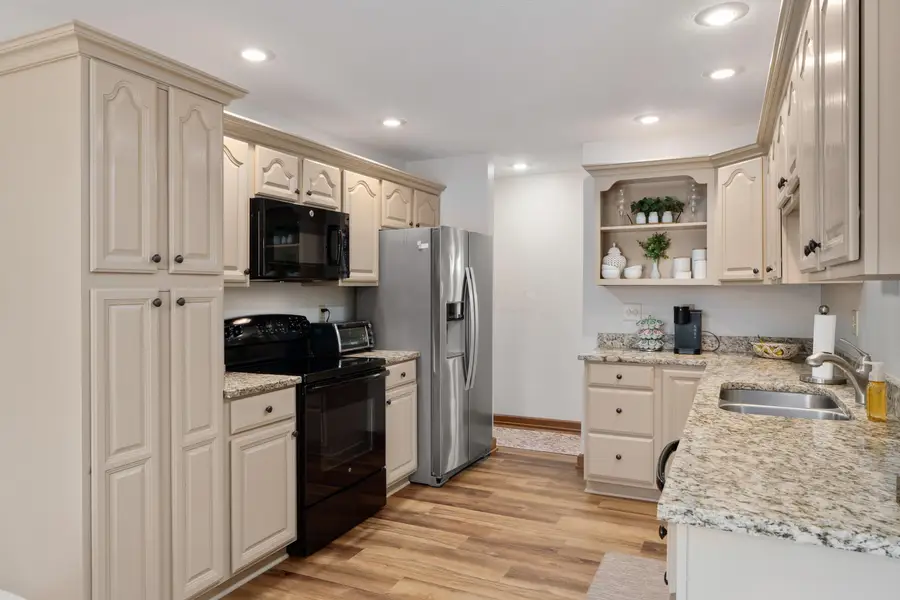 1007 Ridge Drive, Circleville, OH 43113 - #3