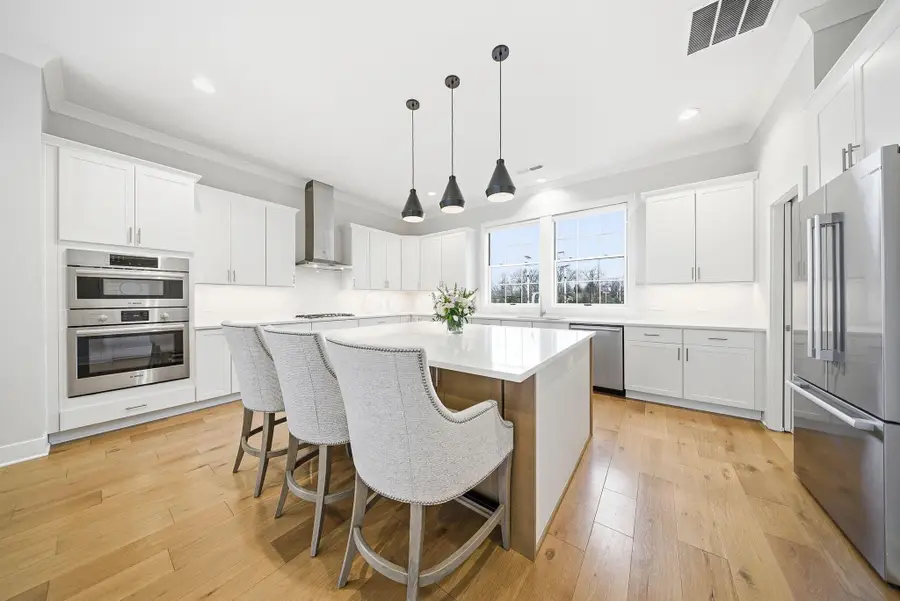 2486 Westmont Boulevard, Upper Arlington, OH 43221 - #3