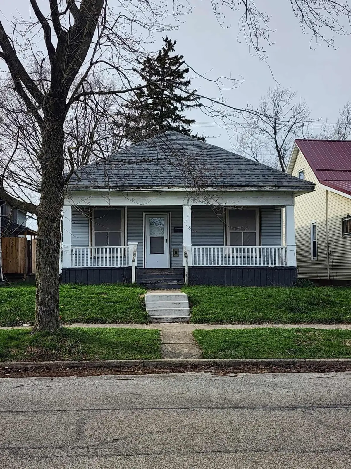 718 E Temple Street, Washington Court House, OH 43160 - #1