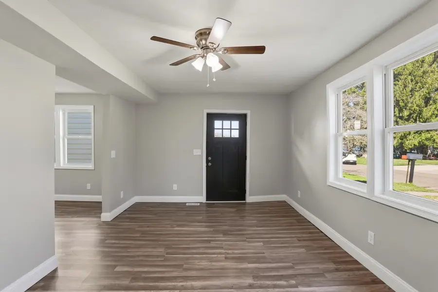 44 Maple Avenue, Utica, OH 43080 - #2