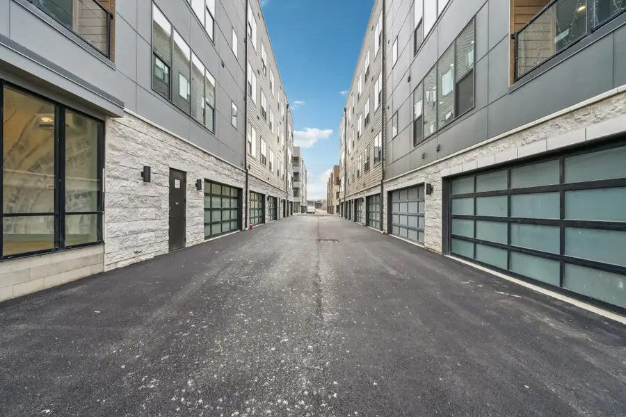 2867 Kobuk Drive, Columbus, OH 43228 - #3