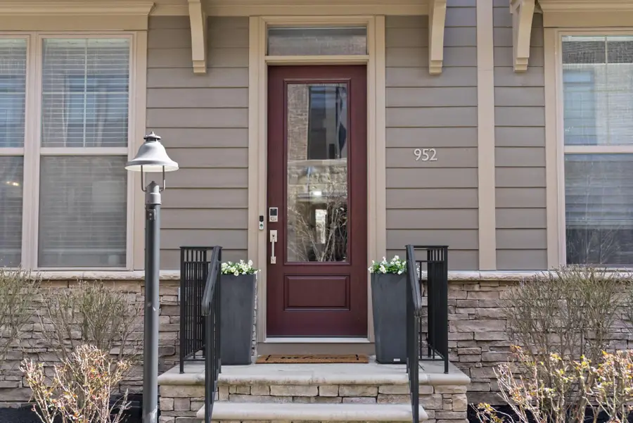 952 Pullman Place, Grandview Heights, OH 43212 - #3