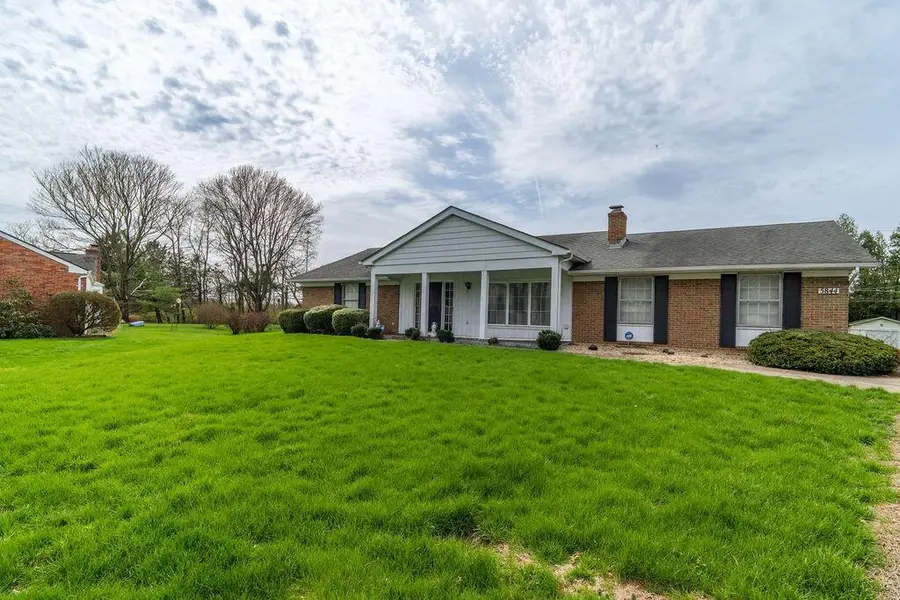 5844 Effingham Road, Columbus, OH 43213 - #2