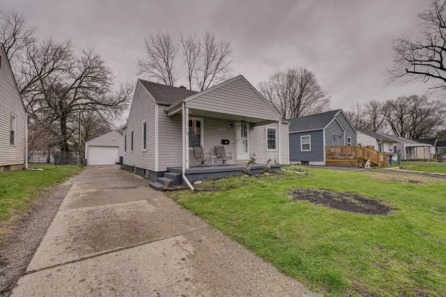 2610 Grasmere Avenue, Columbus, OH 43211 - #2