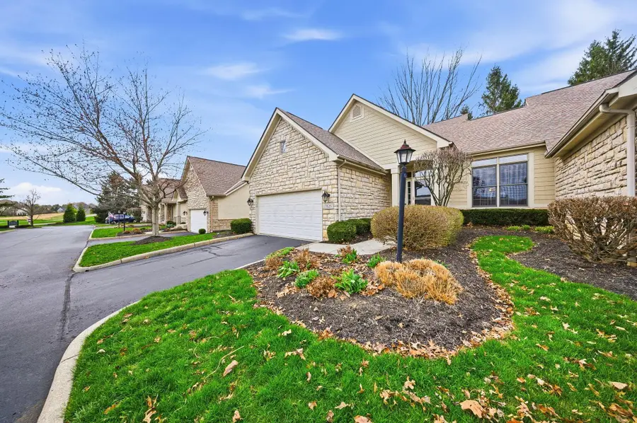 7825 Linksview Circle, Westerville, OH 43082 - #2