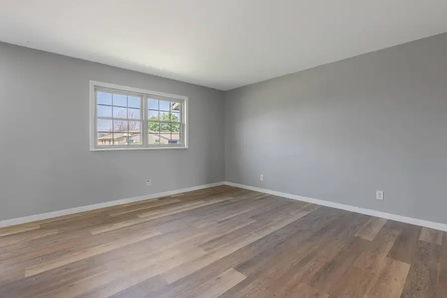 1300 Edgebrook Avenue, New Carlisle, OH 45344 - #3