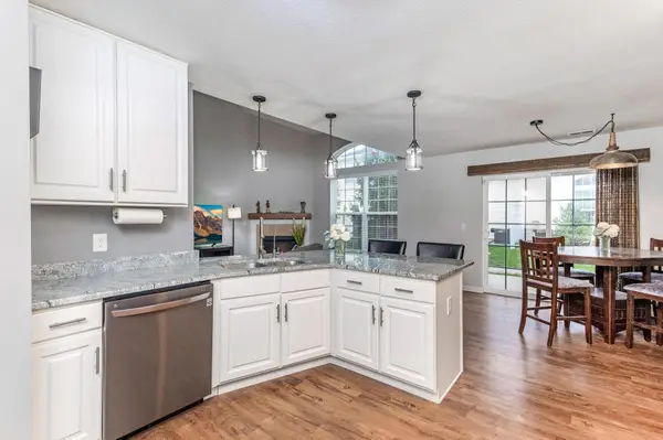 81 Lakes At Cheshire Drive, Delaware, OH 43015