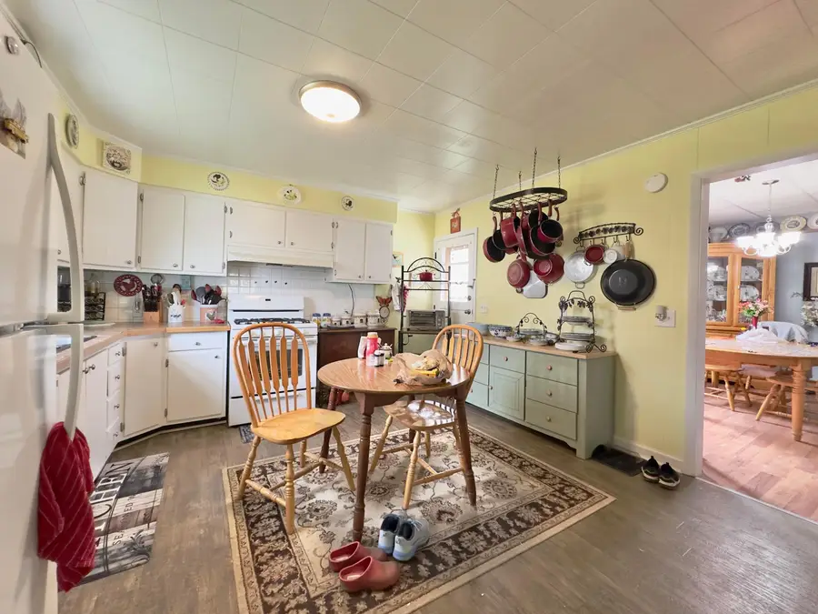 944 Poplar Street, Nelsonville, OH 45764 - #2