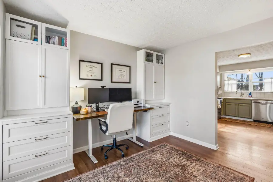 1129 Pebble Brook Drive, Columbus, OH 43240 - #3