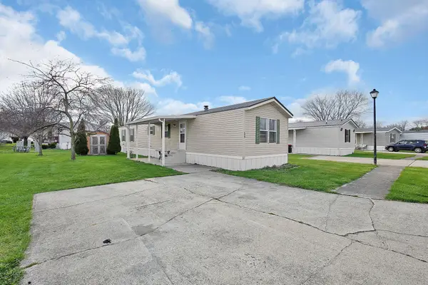 1100 Thornwood Drive Sw, Heath, OH 43056