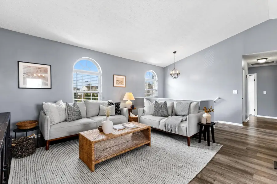 6078 Brook Bay Court, Canal Winchester, OH 43110 - #2