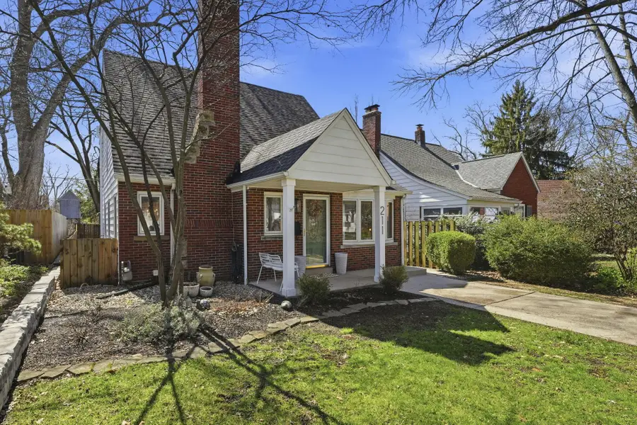 211 Garrett Place, Columbus, OH 43214 - #2