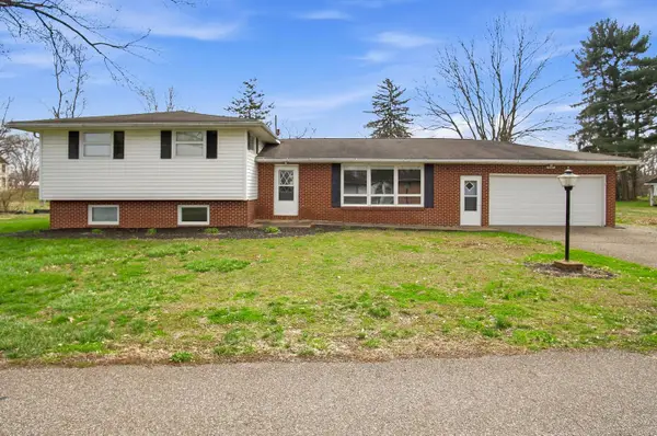 12360 2nd Avenue, Trinway, OH 43842