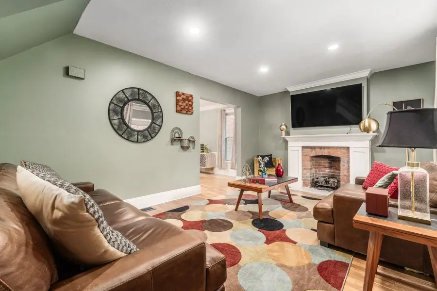 951 Mount Pleasant Avenue, Columbus, OH 43201 - #3