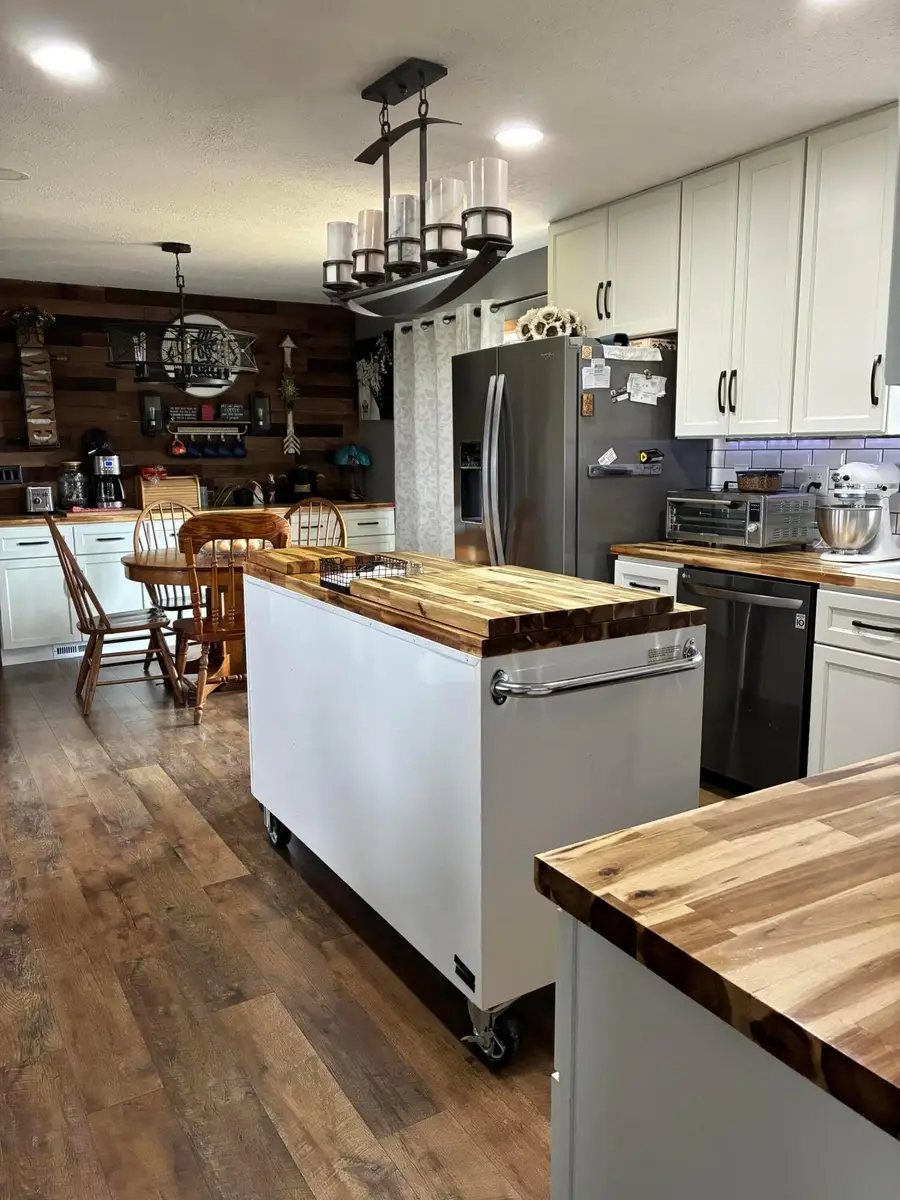 9295 Us Highway 22 E, Stoutsville, OH 43154 - #3