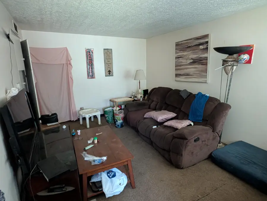 2728 Perdue Avenue, Columbus, OH 43211 - #2