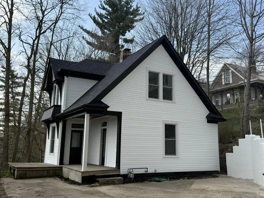 229 N Spring Street, Logan, OH 43138 - #3