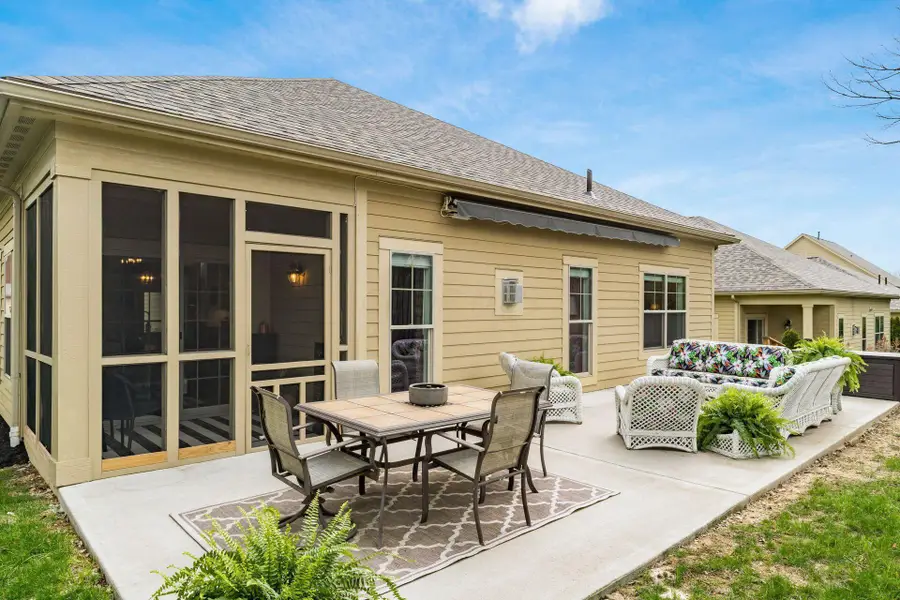 1126 Cross Creeks Ridge, Pickerington, OH 43147 - #3