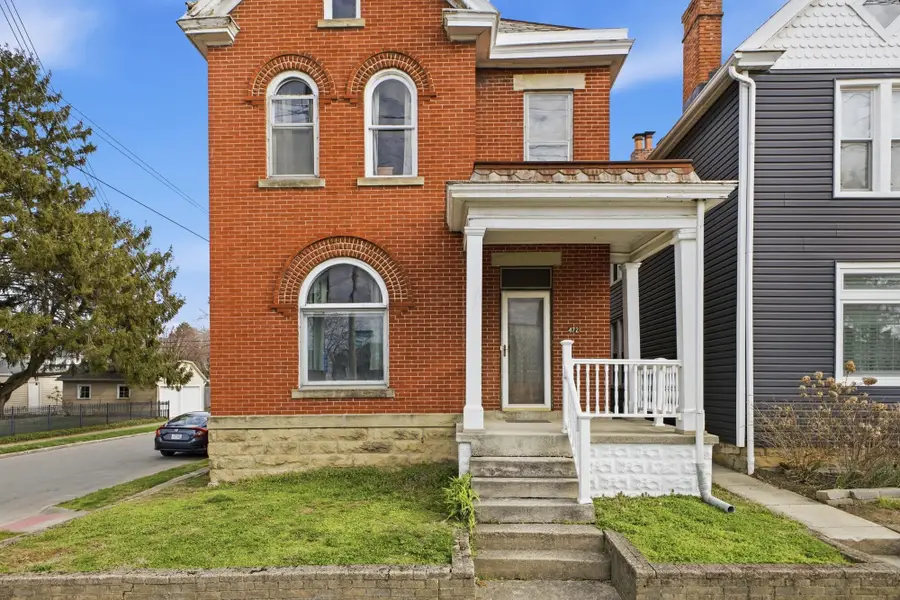 472 E Whittier Street, Columbus, OH 43206 - #3