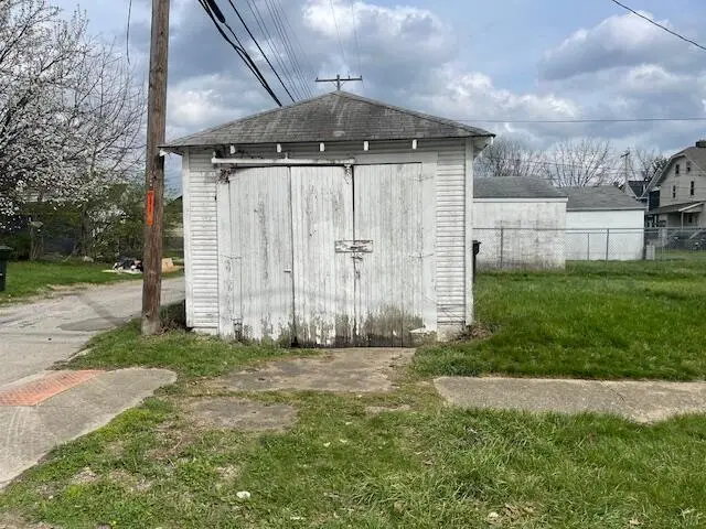 752 Siebert Street, Columbus, OH 43206 - #3