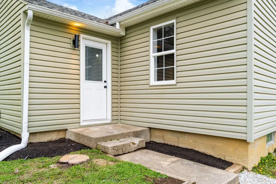 932 Montgomery Road Ne, Newark, OH 43055 - #2