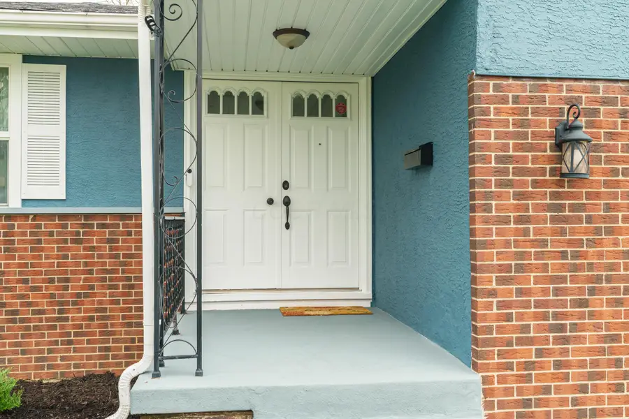 5092 Riverbirch Drive N, Columbus, OH 43229 - #2