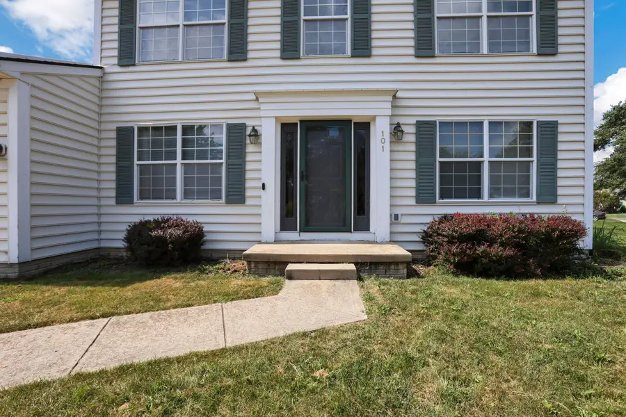 101 Barry Knoll Drive, Pataskala, OH 43062 - #2