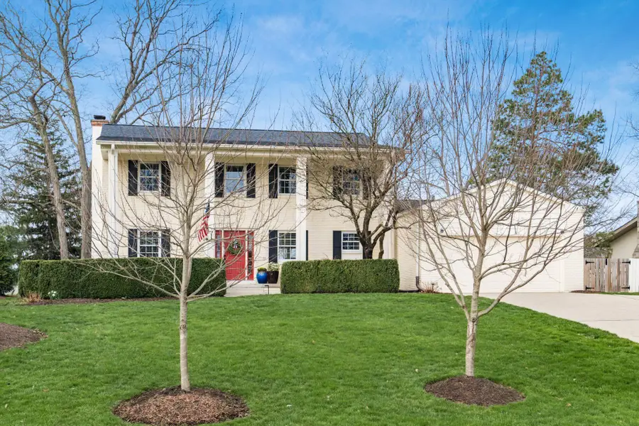 909 Clubview Boulevard N, Columbus, OH 43235 - #3