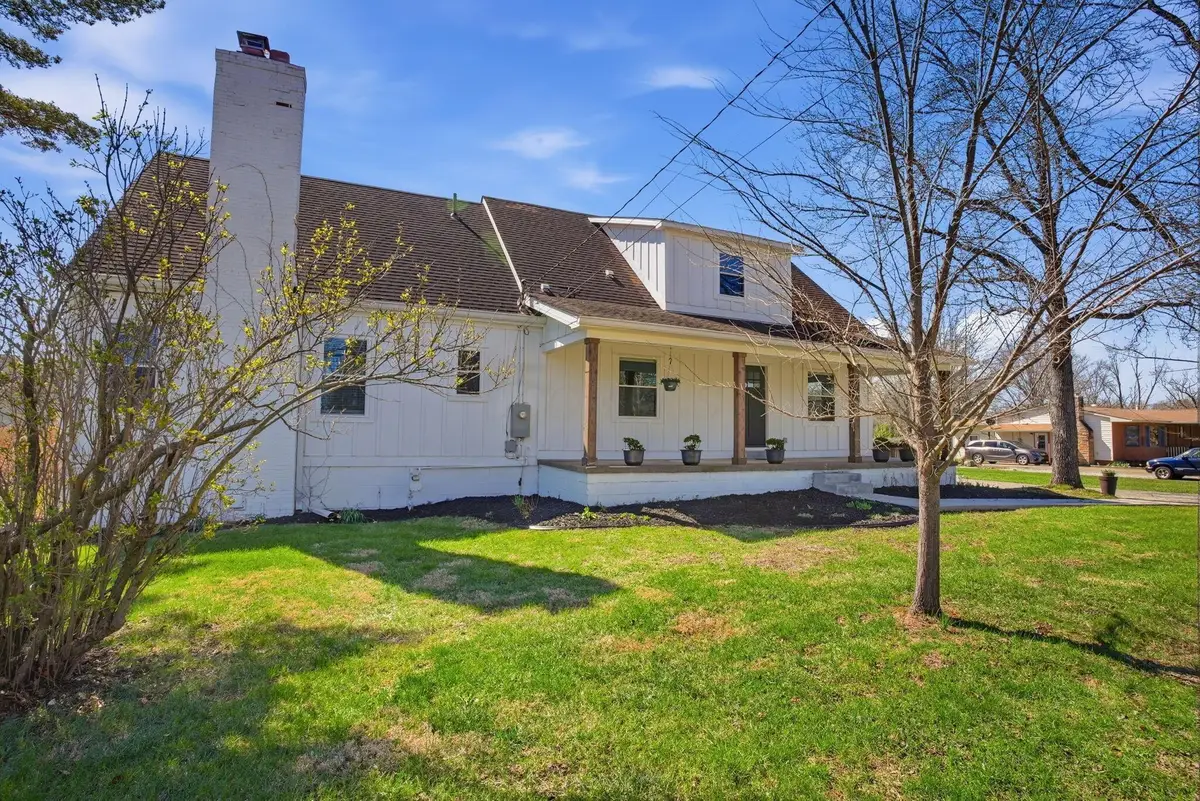 667 E College Avenue, Westerville, OH 43081 - #1