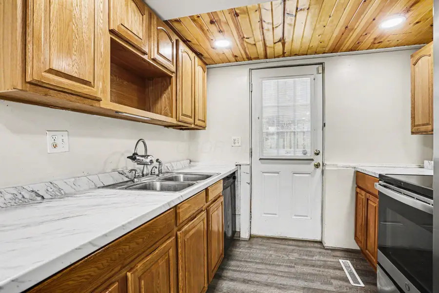 3114 Fairwood Avenue, Columbus, OH 43207 - #3