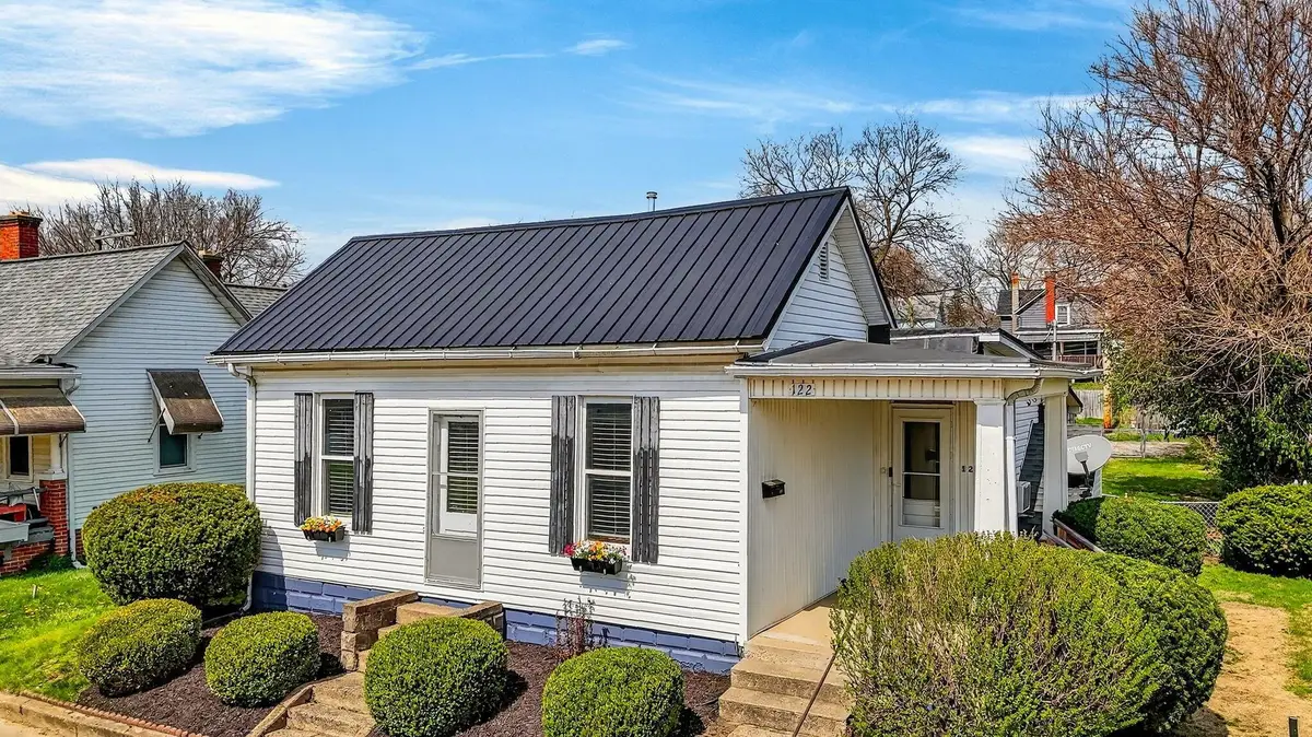 122 Pleasant Street, Circleville, OH 43113 - #1