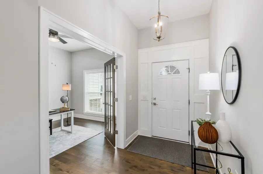 1622 Linkhorn Drive, Grove City, OH 43123 - #3