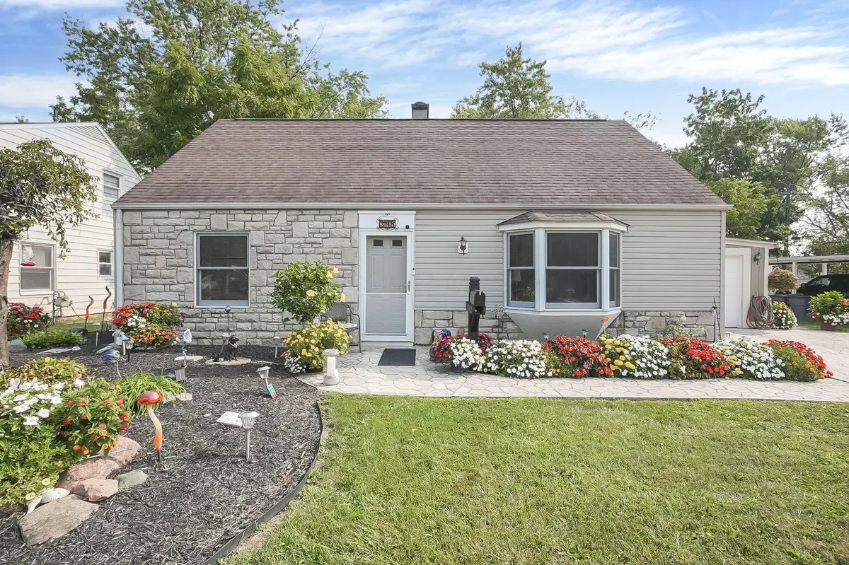 348 Darbyhurst Road, Columbus, OH 43228 - #1