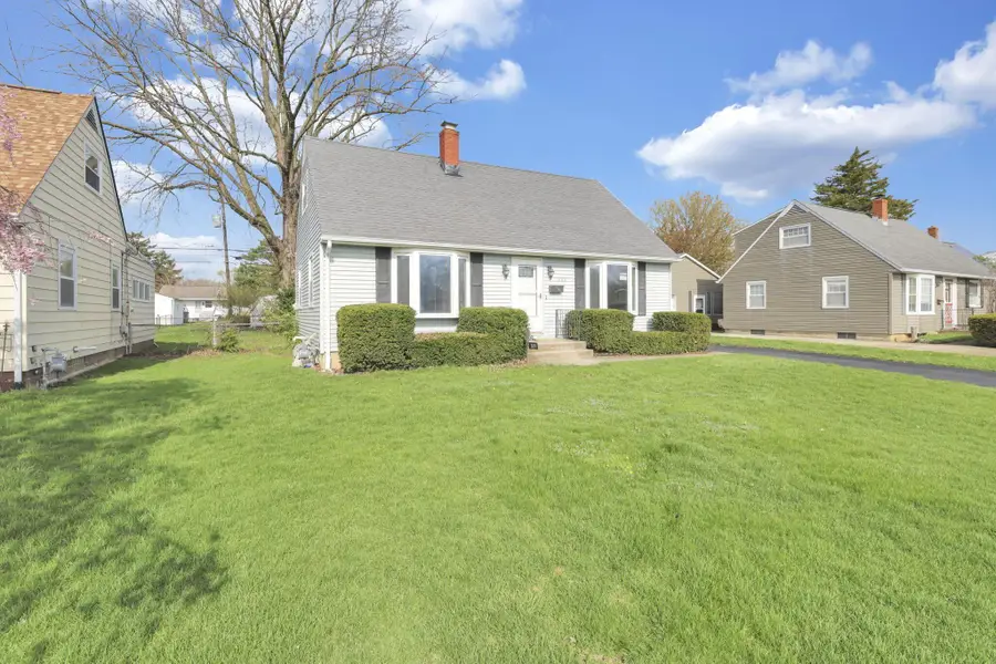 389 Deerfield Road, Columbus, OH 43228 - #3