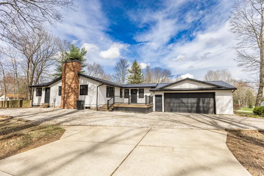 828 Terrace View Drive, Howard, OH 43028 - #2