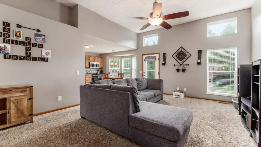 1521 W Quail Run Drive, Newark, OH 43055 - #3