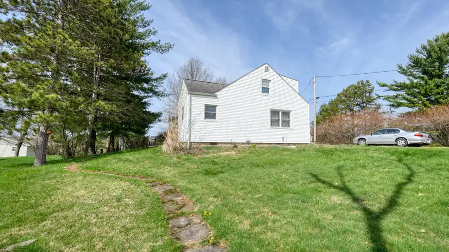 825 Friendship Drive, New Concord, OH 43762 - #3