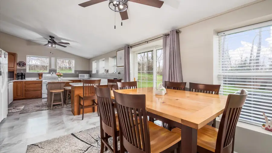 10021 W Triadelphia Road Nw, Crooksville, OH 43731 - #2