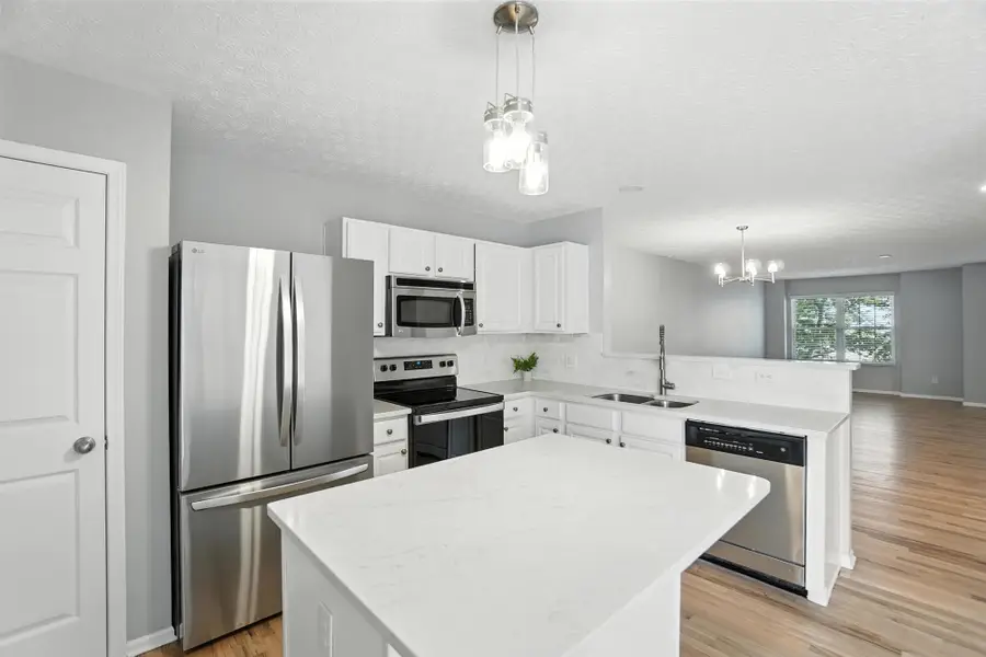 6001 Canyon Creek Drive, Dublin, OH 43016 - #2